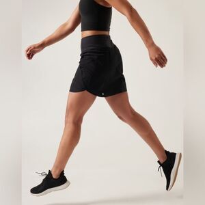 NWT Athleta Run With It 16” Skort size 1X